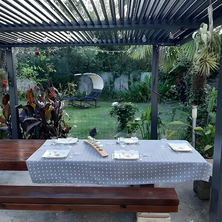 D'hotes Independante B&B 3*
